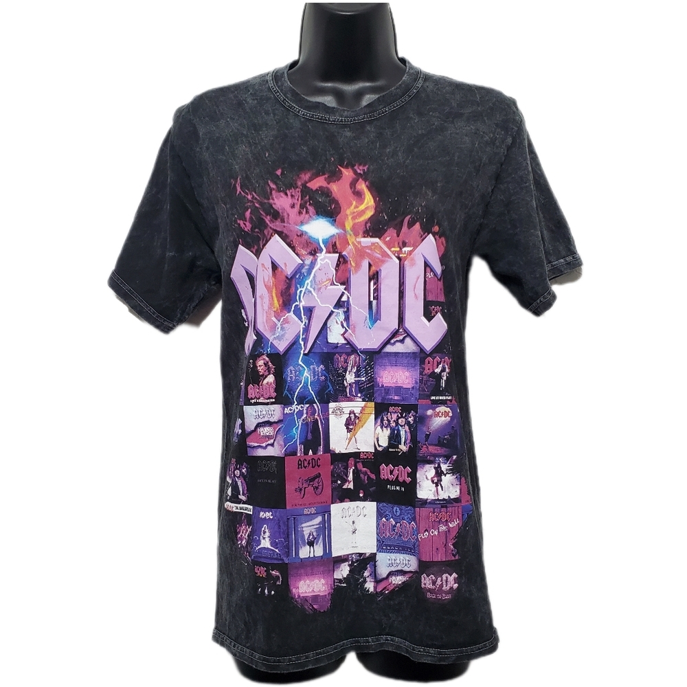 2/$30 AC/DC Graphic T-Shirt Unisex Size Small